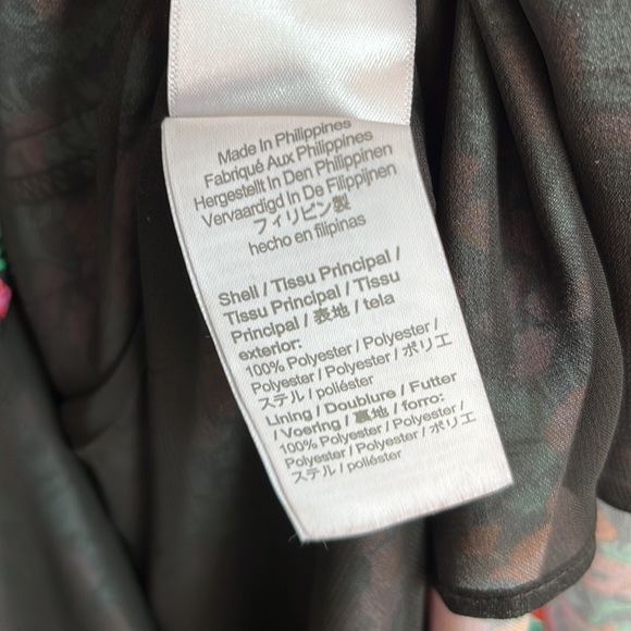 J.Crew Collection Drapey Puff-Sleeve Dress in Ratti Red Blooms - Picture 15 of 15